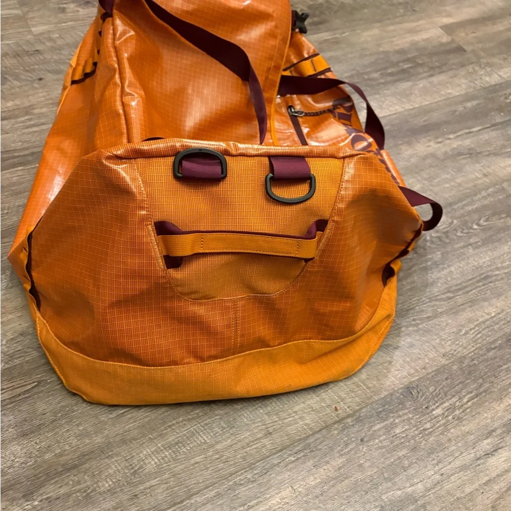 Patagonia Bright Orange Duffel Bag - Picture 3 of 8
